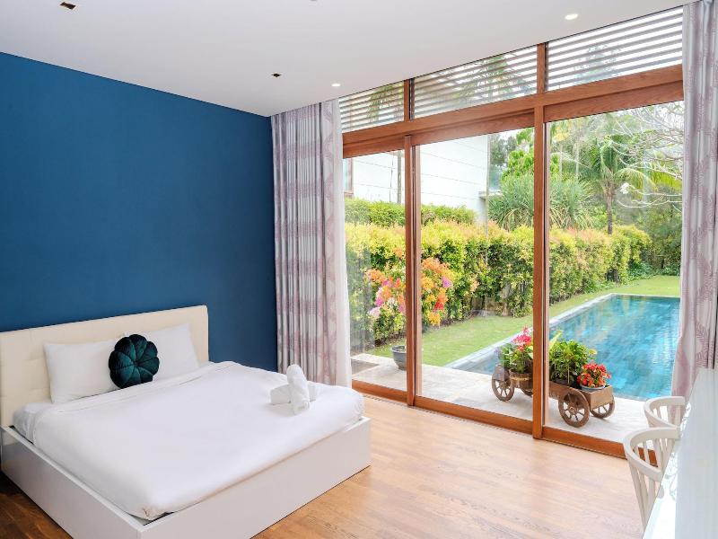 The Ocean Suites image