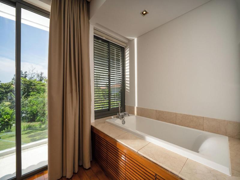 The Ocean Suites image