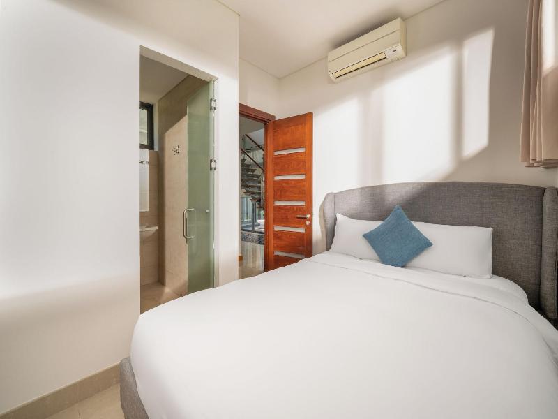 The Ocean Suites image