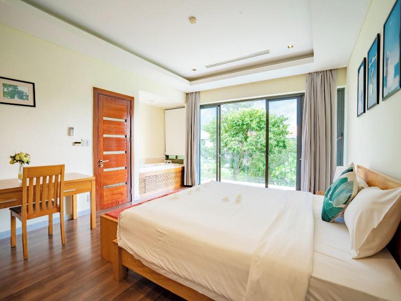 The Ocean Suites image