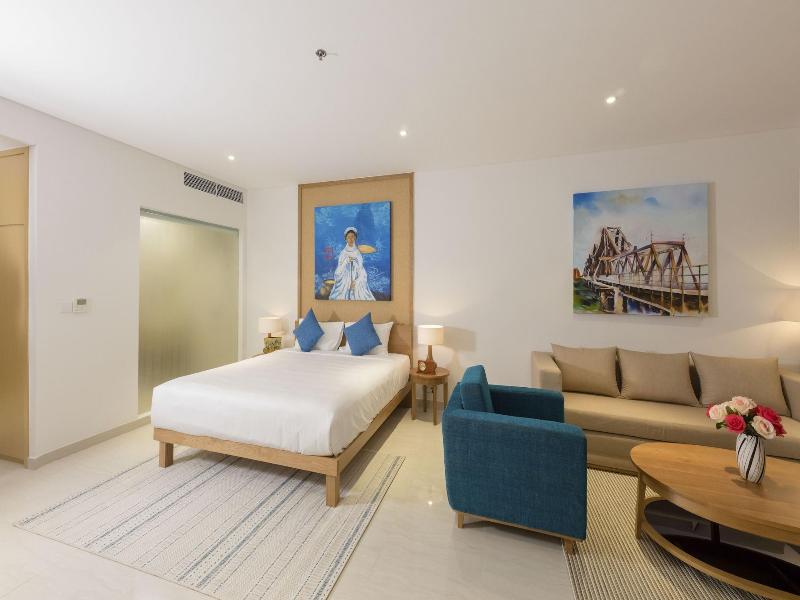 The Ocean Suites image