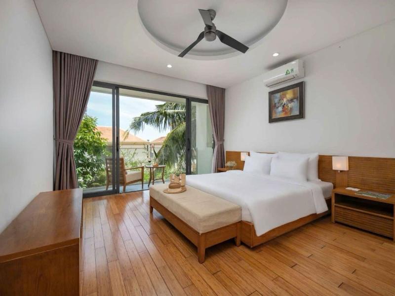 The Ocean Suites image