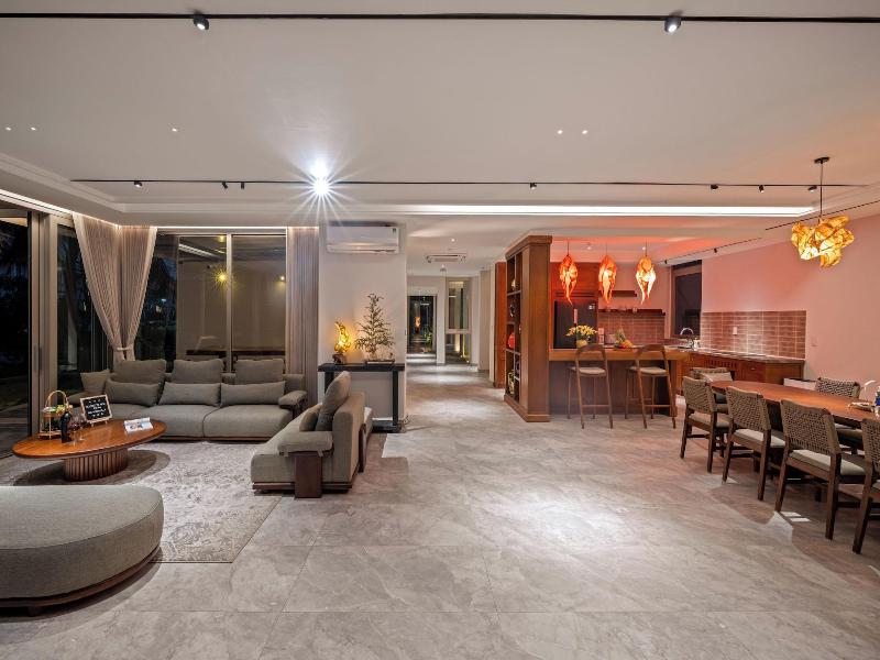 The Ocean Suites image