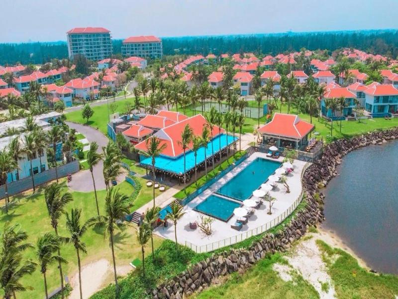 The Ocean Suites image