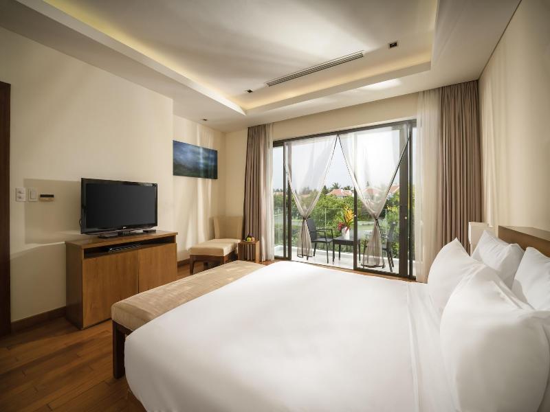 The Ocean Suites image