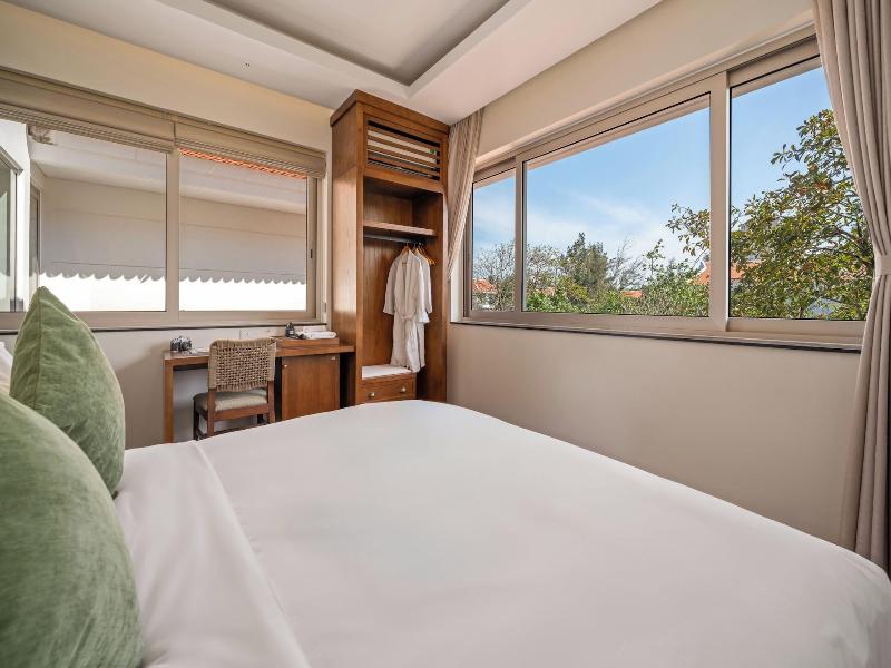 The Ocean Suites image