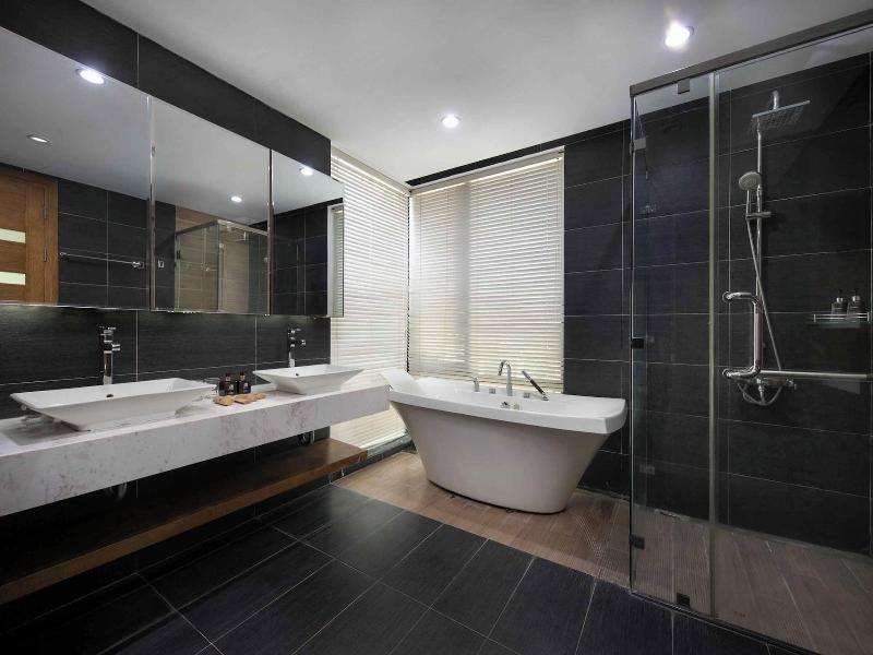 The Ocean Suites image