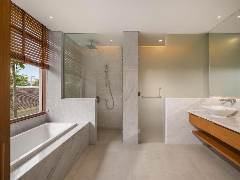 The Ocean Suites image