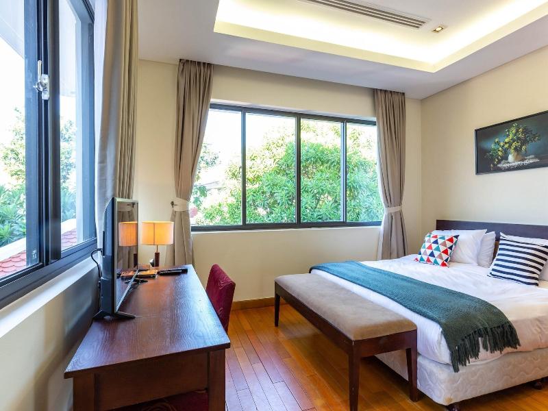 The Ocean Suites image