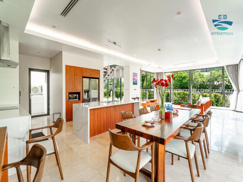 The Ocean Suites image