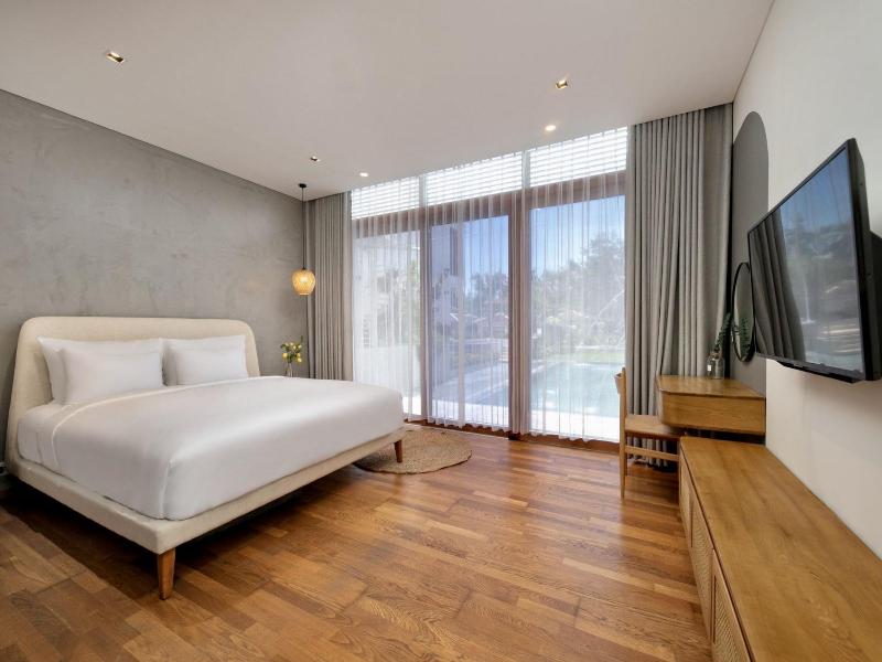 The Ocean Suites image