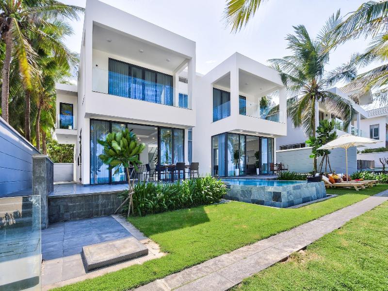 The Ocean Suites image