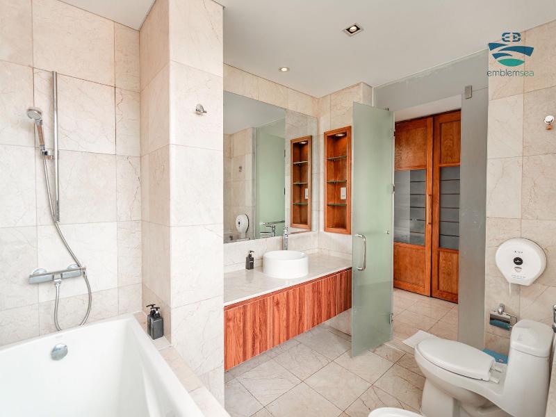 The Ocean Suites image