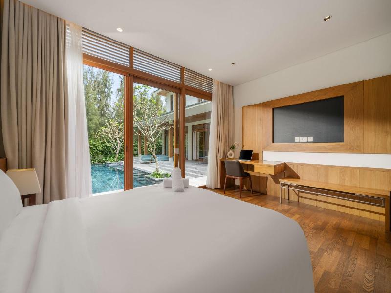 The Ocean Suites image