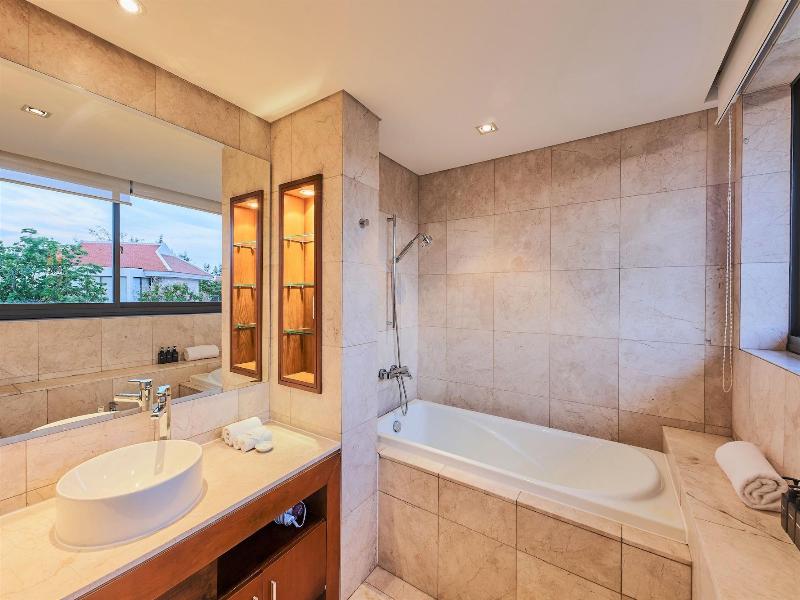 The Ocean Suites image