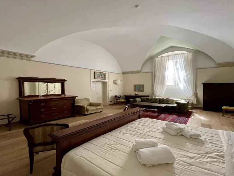 4 Balconi Rooms- Dimora Arditi image