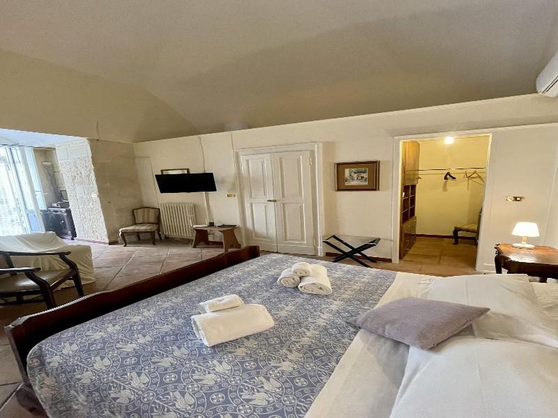4 Balconi Rooms- Dimora Arditi image
