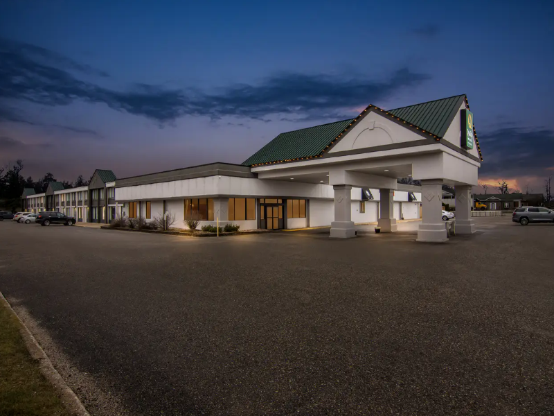 Quality Inn & Suites — general view