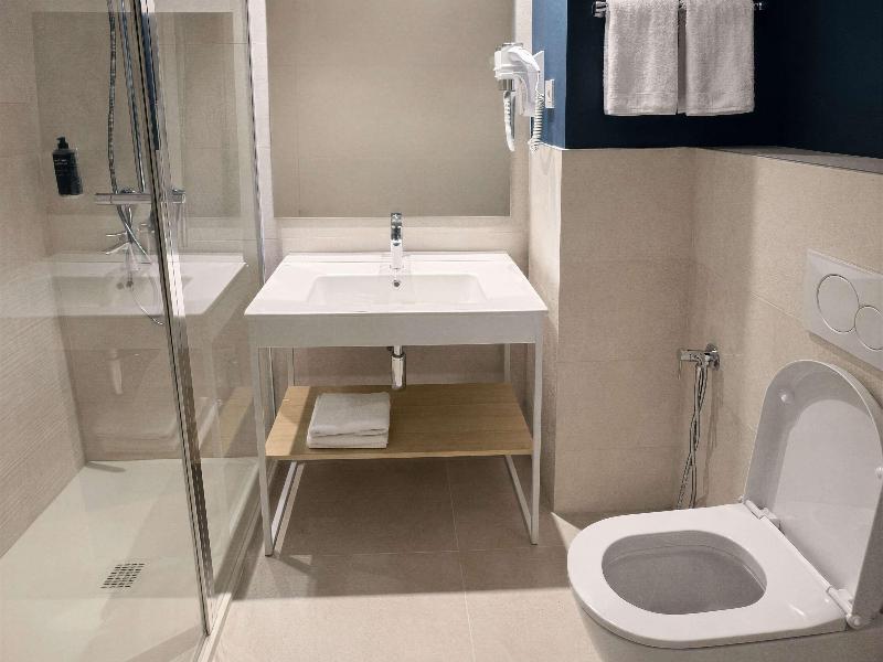 Ibis Styles Zumaia Zestoa image
