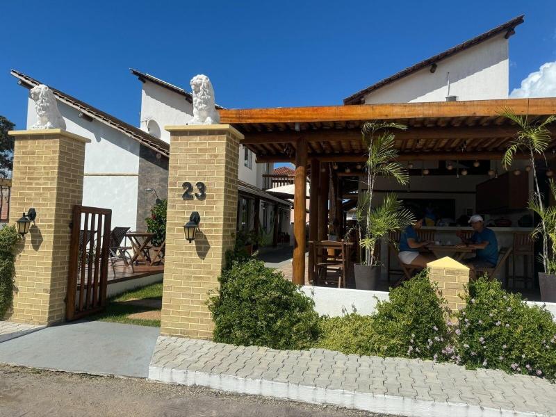 Raroguis Pousada E Cafe