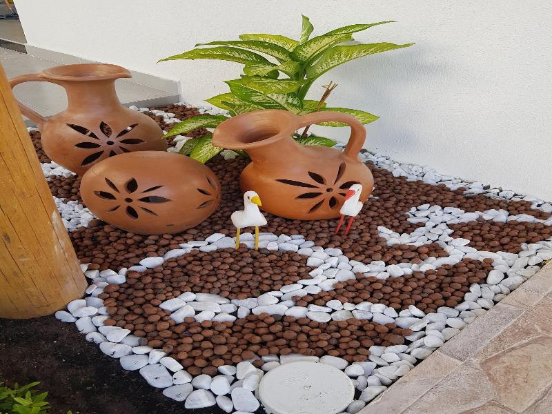 Raroguis Pousada E Cafe