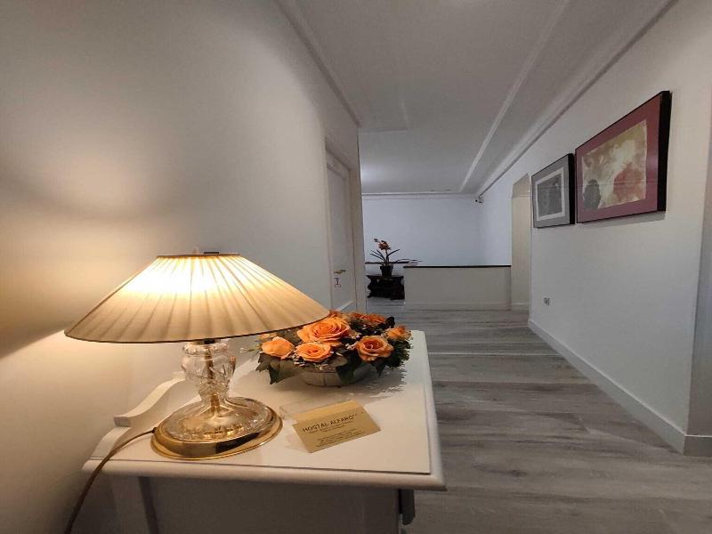 Hostal Alfaro image