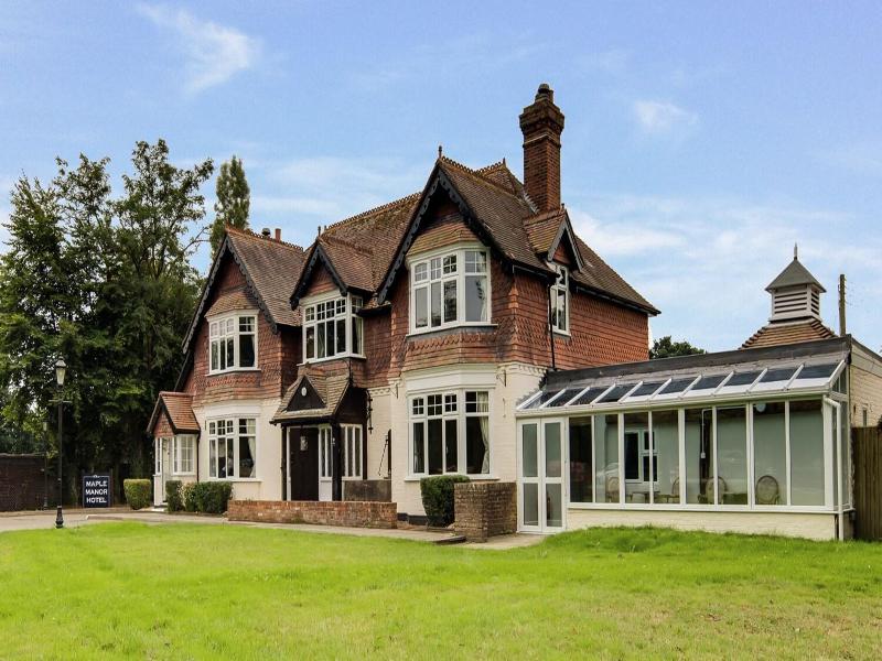 Maple Manor Hotel image
