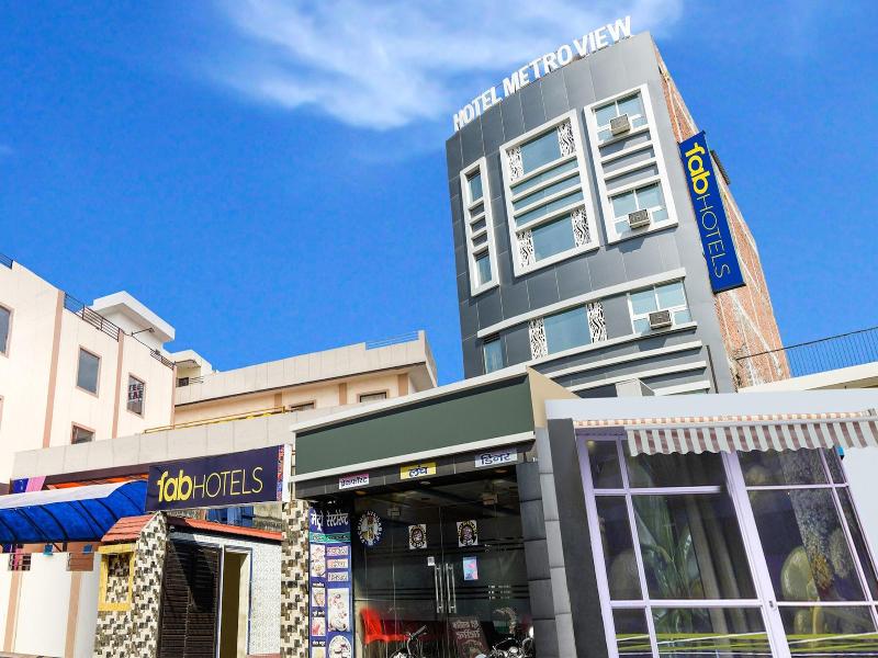 Fabhotel Metro View image