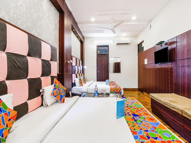 Fabhotel Metro View image