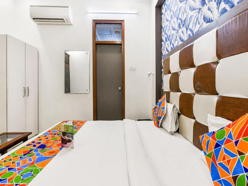 Fabhotel Metro View image