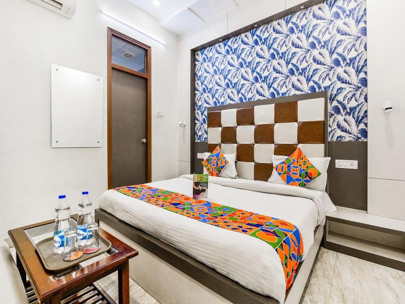 Fabhotel Metro View image