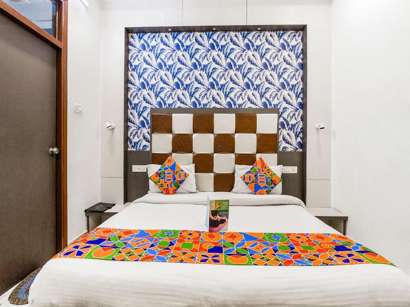 Fabhotel Metro View image