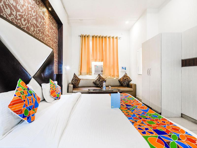 Fabhotel Metro View image