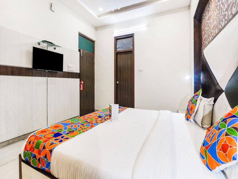 Fabhotel Metro View image