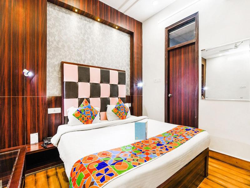 Fabhotel Metro View image