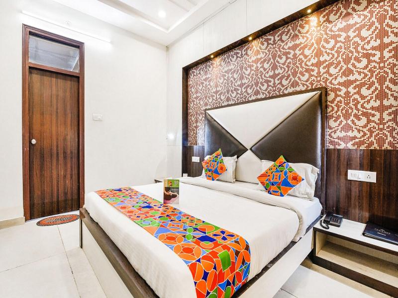 Fabhotel Metro View image