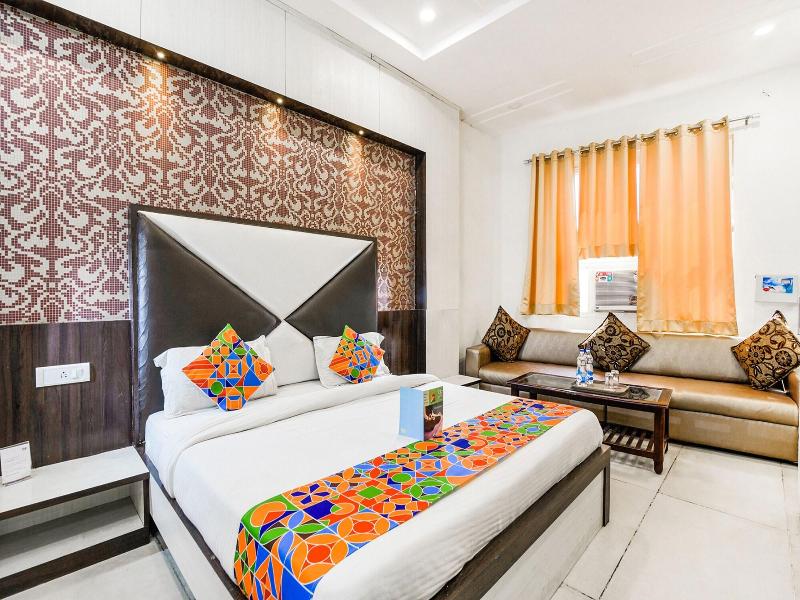 Fabhotel Metro View image