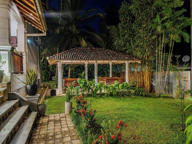 Serenity Boutique Unawatuna image
