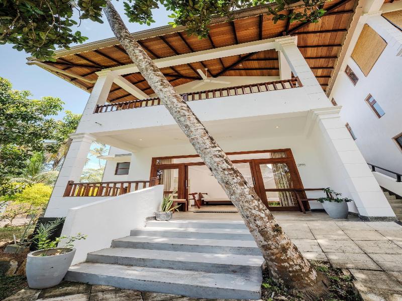 Serenity Boutique Unawatuna image