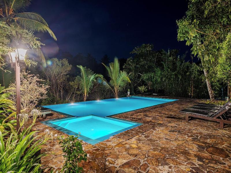 Serenity Boutique Unawatuna image