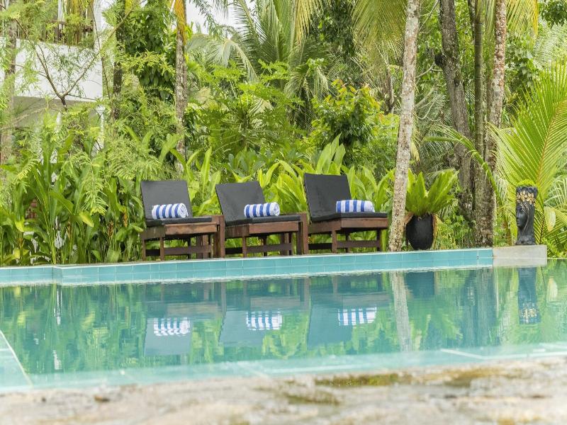 Serenity Boutique Unawatuna image