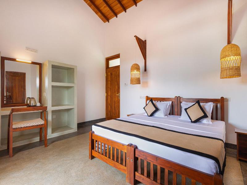 Serenity Boutique Unawatuna image