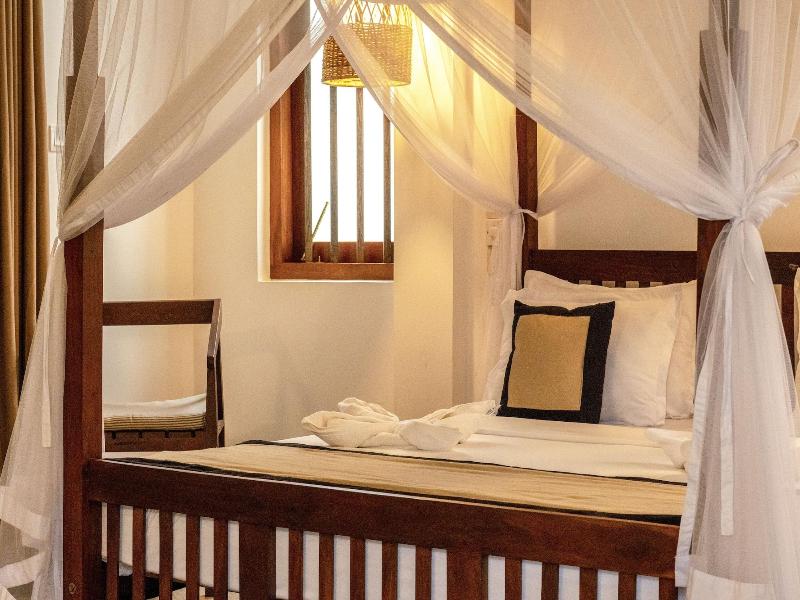 Serenity Boutique Unawatuna image