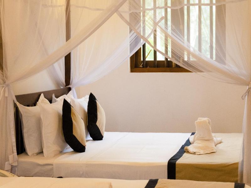 Serenity Boutique Unawatuna image