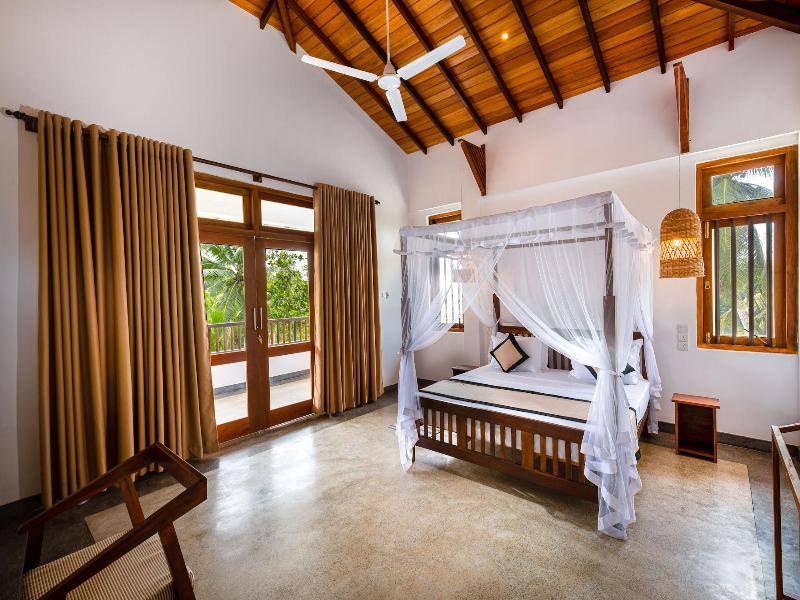 Serenity Boutique Unawatuna image