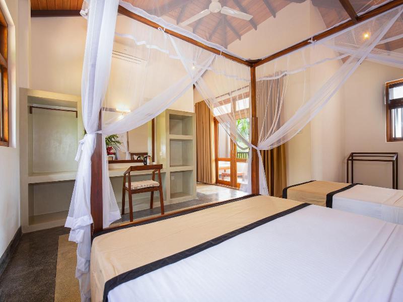 Serenity Boutique Unawatuna image