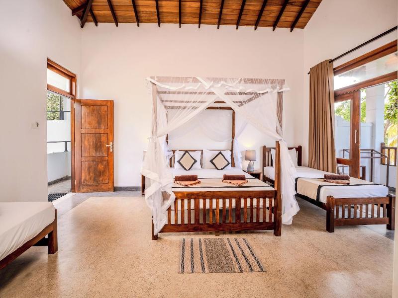 Serenity Boutique Unawatuna image