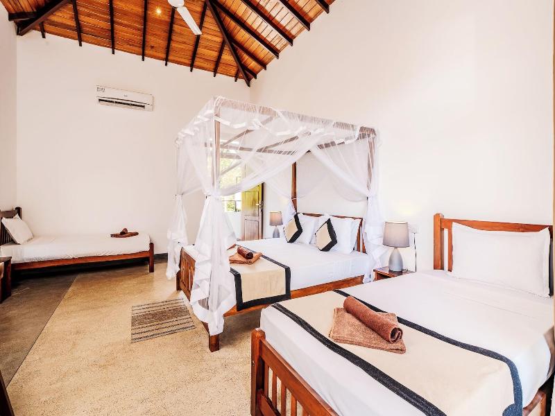 Serenity Boutique Unawatuna image