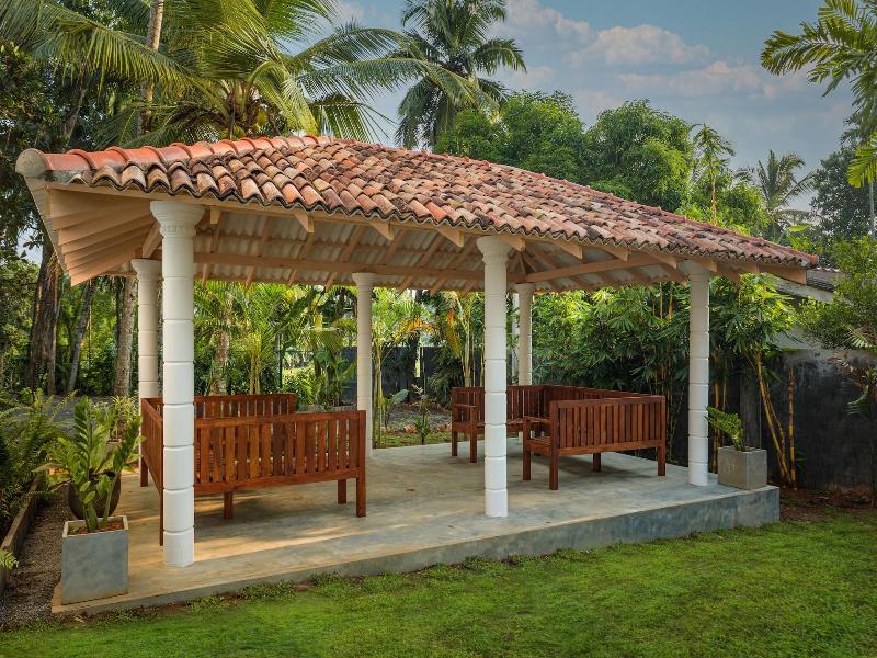 Serenity Boutique Unawatuna image