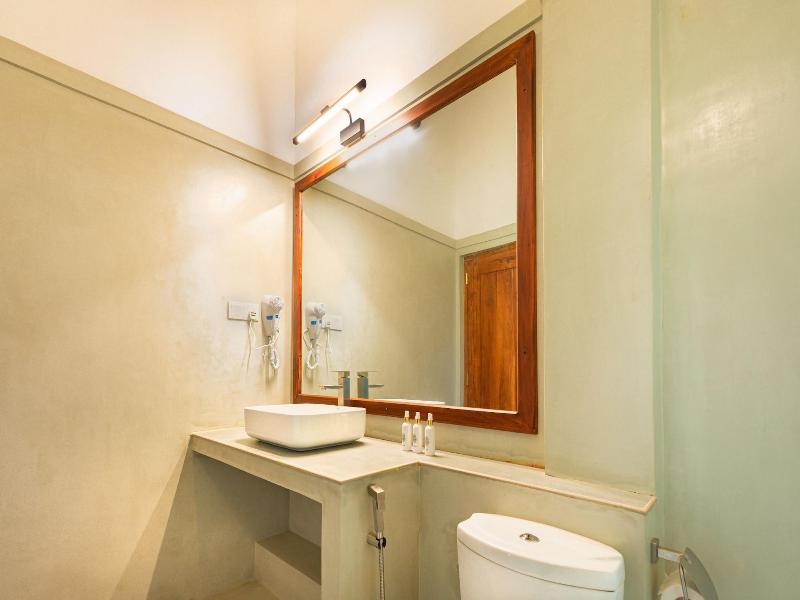 Serenity Boutique Unawatuna image